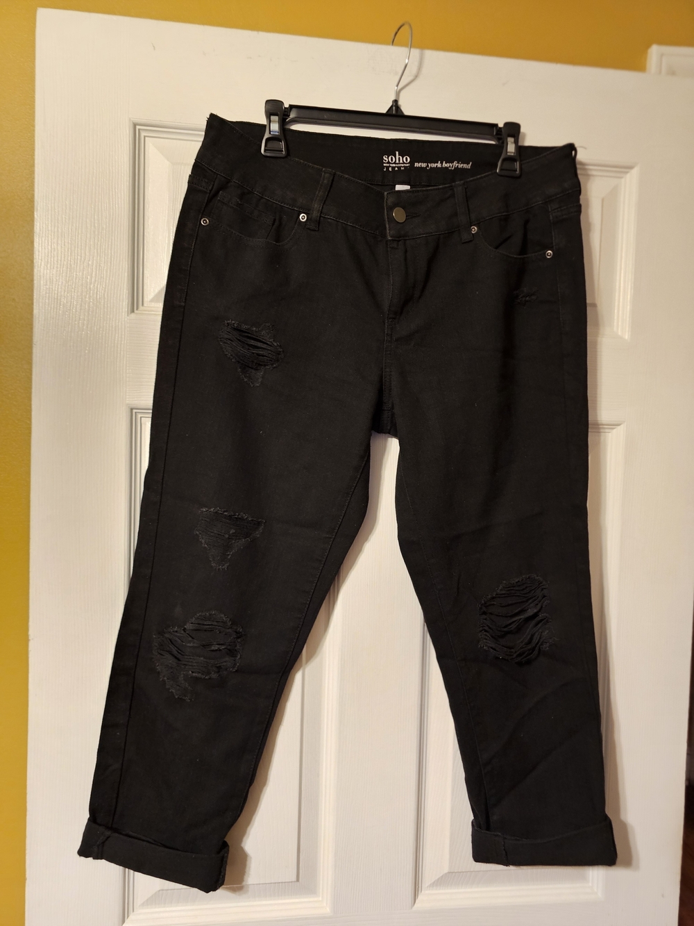 New York & Company Black Distressed Boyfriend Jeans